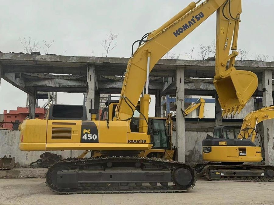 Japonya Kullanılmış Komatsu kazıcı satılıyor İkinci el PC450-8 Jindongyu Makineleri